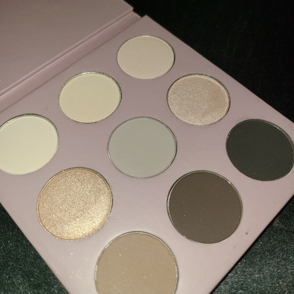 Cargo cosmetics palette - Picture 3 of 3